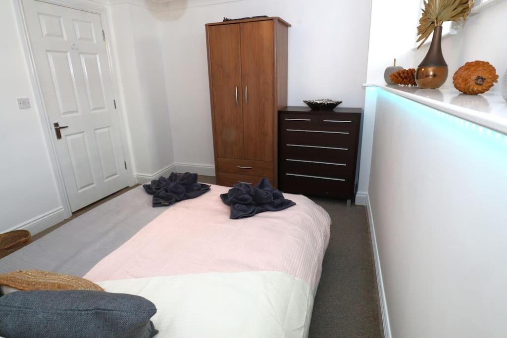 New Sunset Square Eastbourne 2 Bed Apartment, Long Stay Welcome Ngoại thất bức ảnh